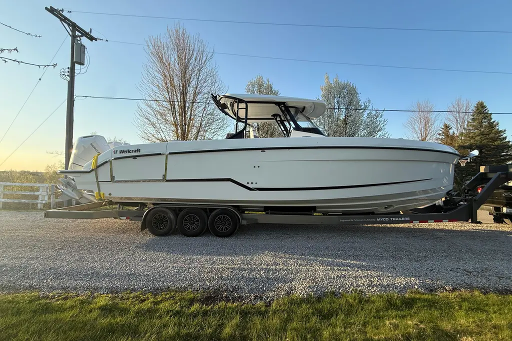 2026 Wellcraft 38 T-Top Yacht For Sale in Ira Twp MI 2026 Wellcraft 38 T-Top Yacht For Sale in Ira Twp MI