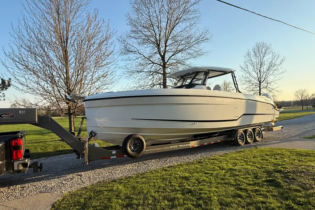 2026 Wellcraft 38 T-Top Yacht For Sale in Ira Twp MI 2026 Wellcraft 38 T-Top Yacht For Sale in Ira Twp MI