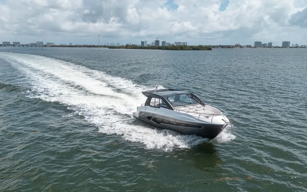 2025 schaefer 375 miami florida for sale