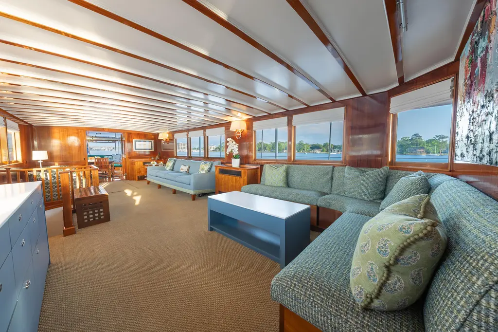 INNISFAIL 1939 Trumpy Mathis Trumpy Fantail Yacht For Sale in Jacksonville FL