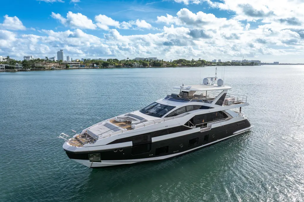 2019 Azimut Grande 27M Yacht For Sale in Genoa IT-GE 2019 Azimut Grande 27M Yacht For Sale in Genoa IT-GE