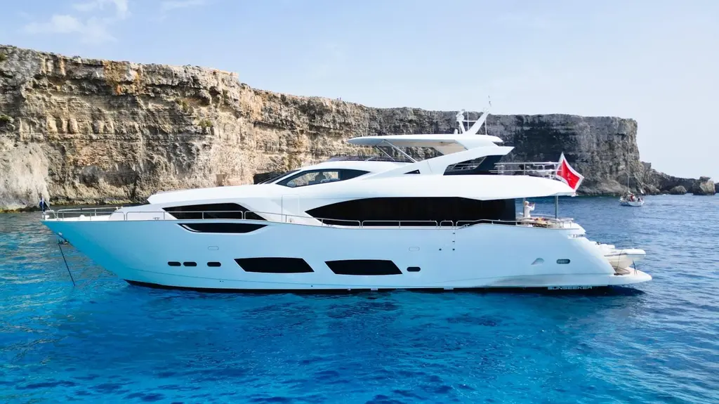 EVERDEEN 2018 Sunseeker 95 Yacht Yacht For Sale in Valletta EVERDEEN 2018 Sunseeker 95 Yacht Yacht For Sale in Valletta