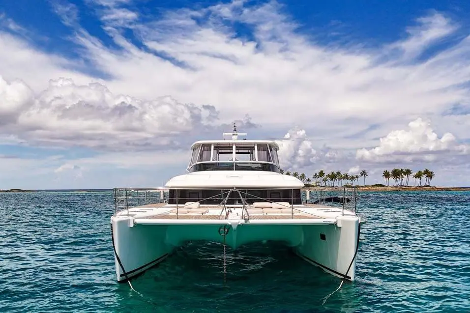 PLAYTIME 2018 Lagoon 630 Motor Yacht Yacht For Sale in Nassau 
