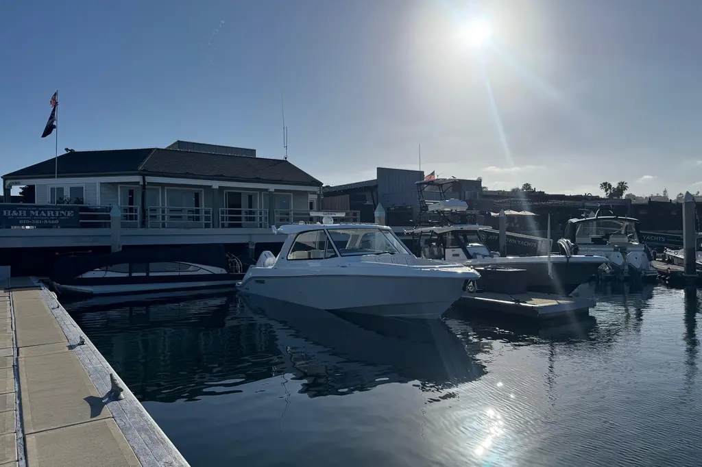 2026 Everglades 367CX Yacht For Sale in San Diego CA 2026 Everglades 367CX Yacht For Sale in San Diego CA