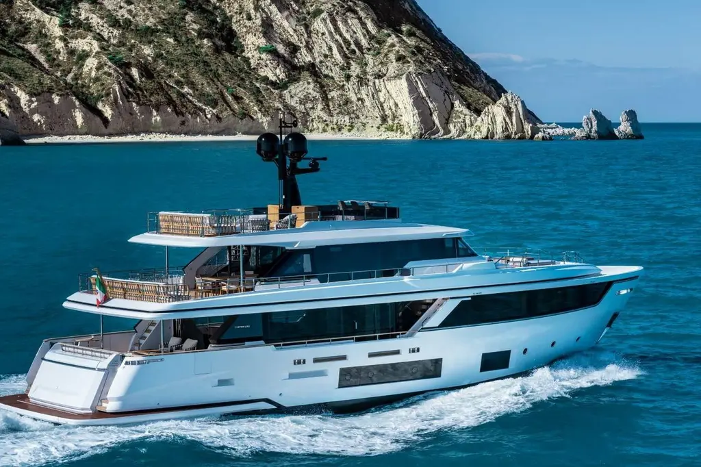 2023 Custom Line Navetta 30 Yacht For Sale in Istanbul 2023 Custom Line Navetta 30 Yacht For Sale in Istanbul