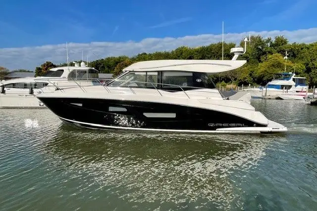 2021 Regal 42 Grande Coupe Yacht For Sale in Sandusky OH 2021 Regal 42 Grande Coupe Yacht For Sale in Sandusky OH