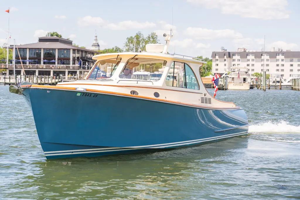 CATS & DOGS 2013 Hinckley Talaria 34 Yacht For Sale in Annapolis MD CATS & DOGS 2013 Hinckley Talaria 34 Yacht For Sale in Annapolis MD