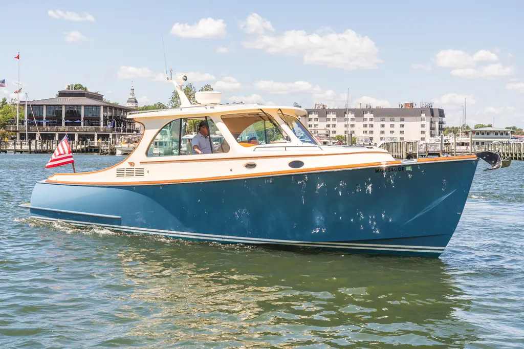 CATS & DOGS 2013 Hinckley Talaria 34 Yacht For Sale in Annapolis MD CATS & DOGS 2013 Hinckley Talaria 34 Yacht For Sale in Annapolis MD