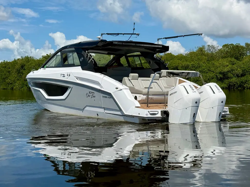 LADY B 2016 Hinckley Picnic Boat 37 MKIII Yacht For Sale in Stuart FL LADY B 2016 Hinckley Picnic Boat 37 MKIII Yacht For Sale in Stuart FL