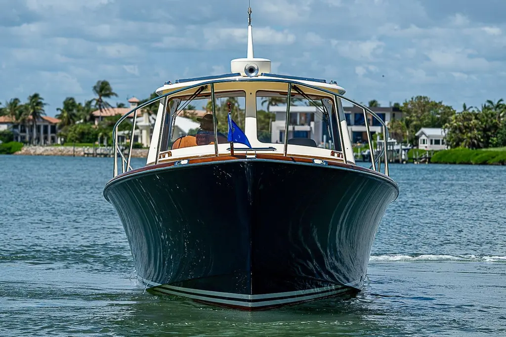 LADY B 2016 Hinckley Picnic Boat 37 MKIII Yacht For Sale in Stuart FL LADY B 2016 Hinckley Picnic Boat 37 MKIII Yacht For Sale in Stuart FL