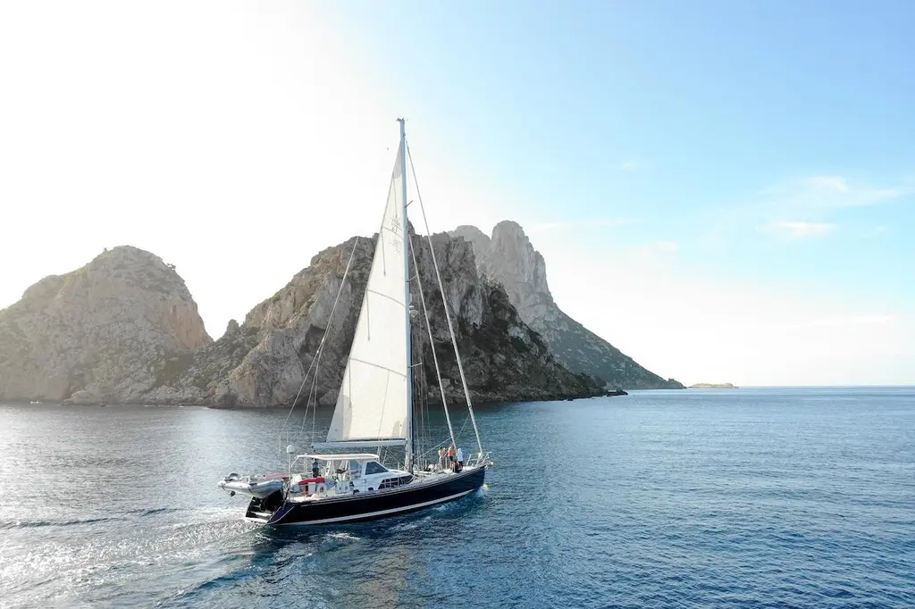 Shaima 2017 Hylas 63 Yacht For Sale in Saint George 