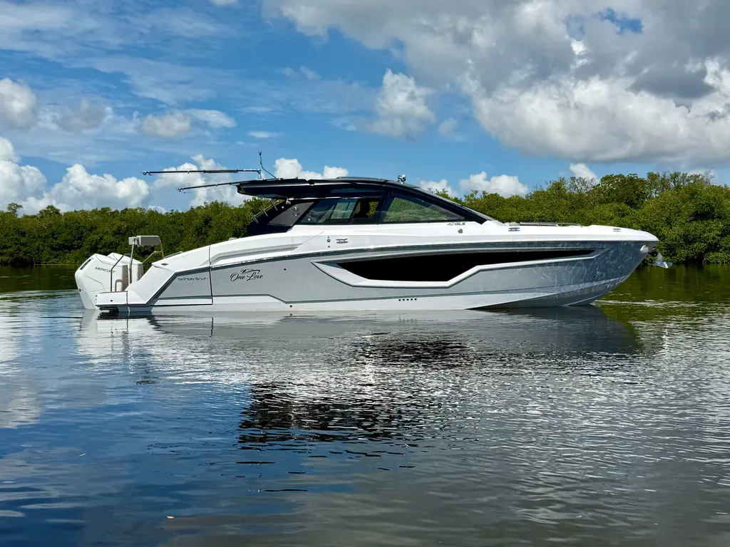2024 cruisers yachts 42 gls ob fort myers florida for sale