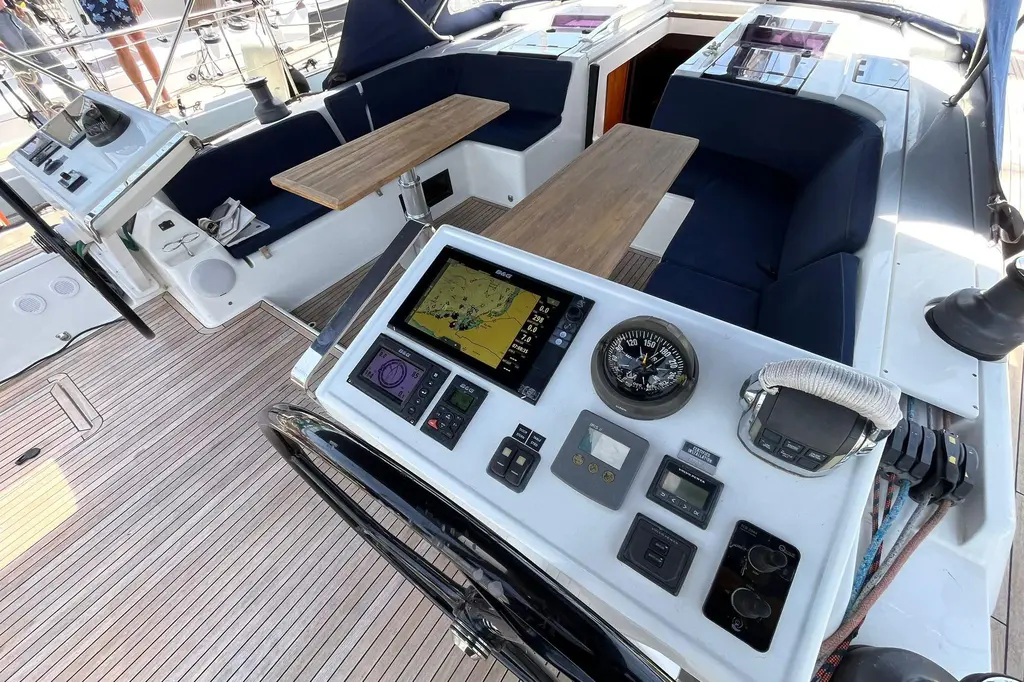 2017 Hanse 588 Yacht For Sale in La Línea de la Concepción ES-CA 2017 Hanse 588 Yacht For Sale in La Línea de la Concepción ES-CA
