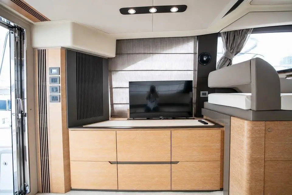 Horizon 2017 Azimut 50 Yacht For Sale in Sattahip Horizon 2017 Azimut 50 Yacht For Sale in Sattahip