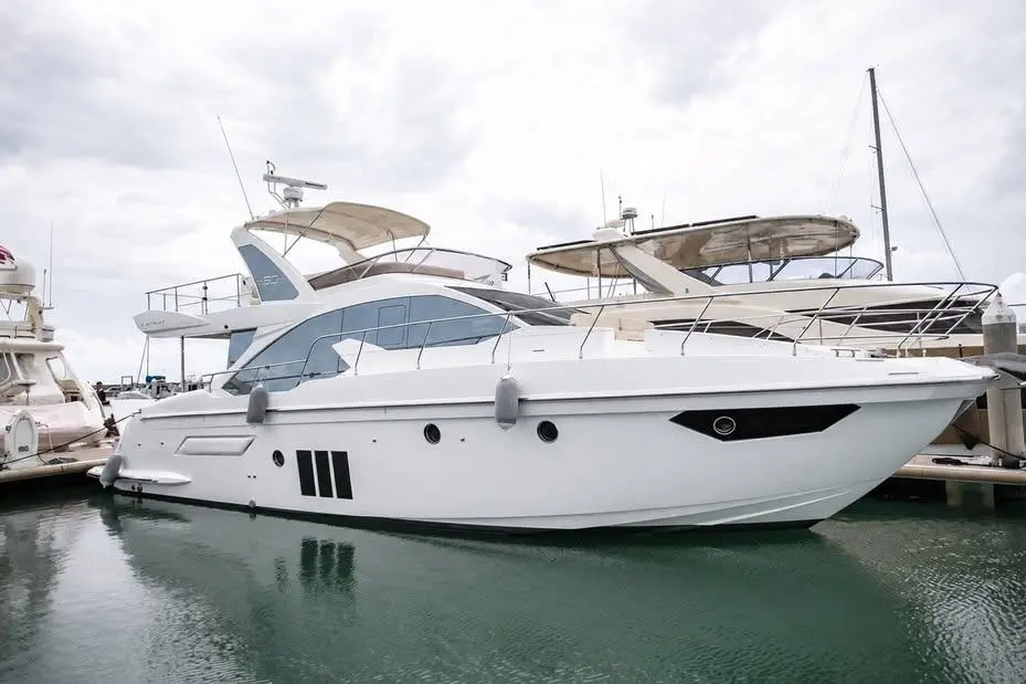 Horizon 2017 Azimut 50 Yacht For Sale in Sattahip Horizon 2017 Azimut 50 Yacht For Sale in Sattahip
