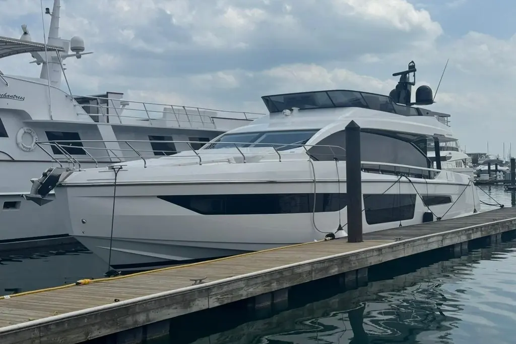 2023 Azimut Fly 68 Yacht For Sale in Dolton IL 2023 Azimut Fly 68 Yacht For Sale in Dolton IL