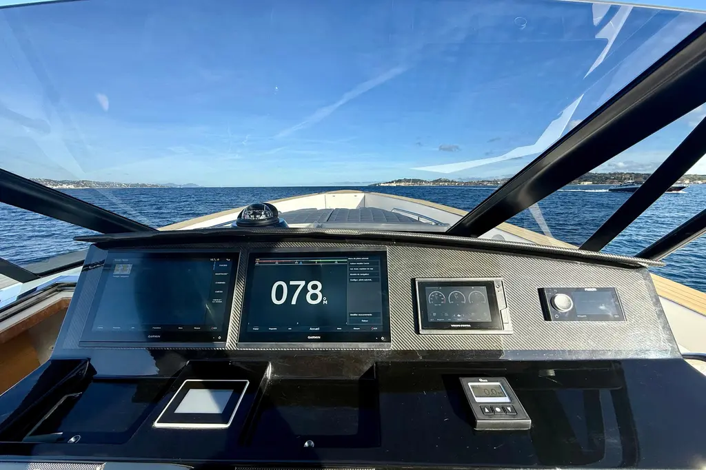 KING MOUSS 2020 Pardo Yachts 43 Yacht For Sale in Cogolin 83 KING MOUSS 2020 Pardo Yachts 43 Yacht For Sale in Cogolin 83