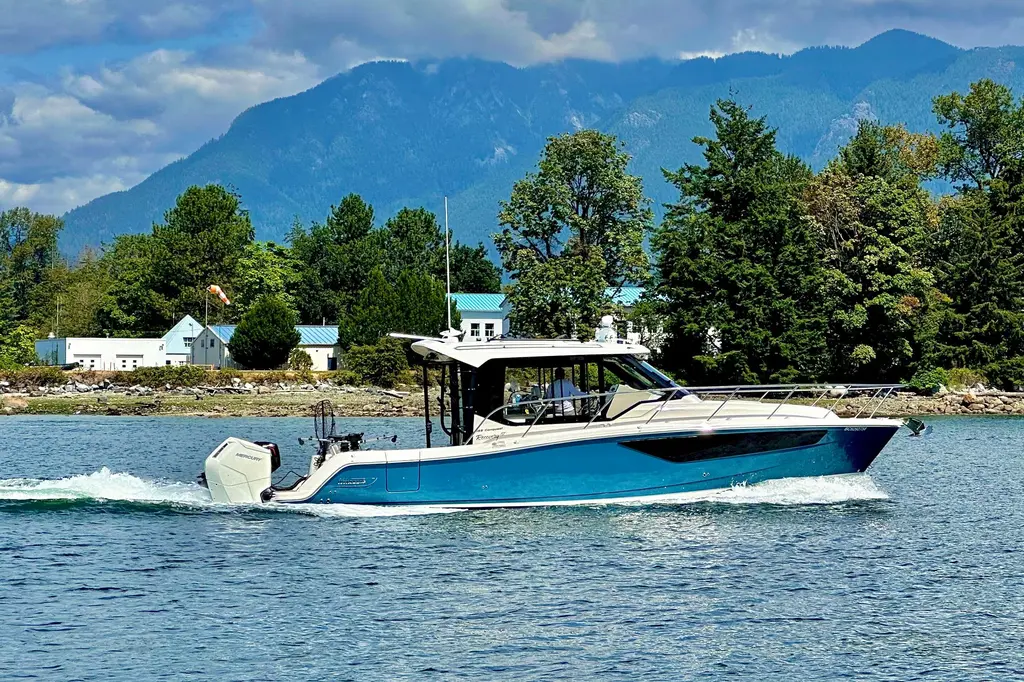 Recovery 2025 Boston Whaler 365 Pilot House Yacht For Sale in Coal Harbour BC Recovery 2025 Boston Whaler 365 Pilot House Yacht For Sale in Coal Harbour BC