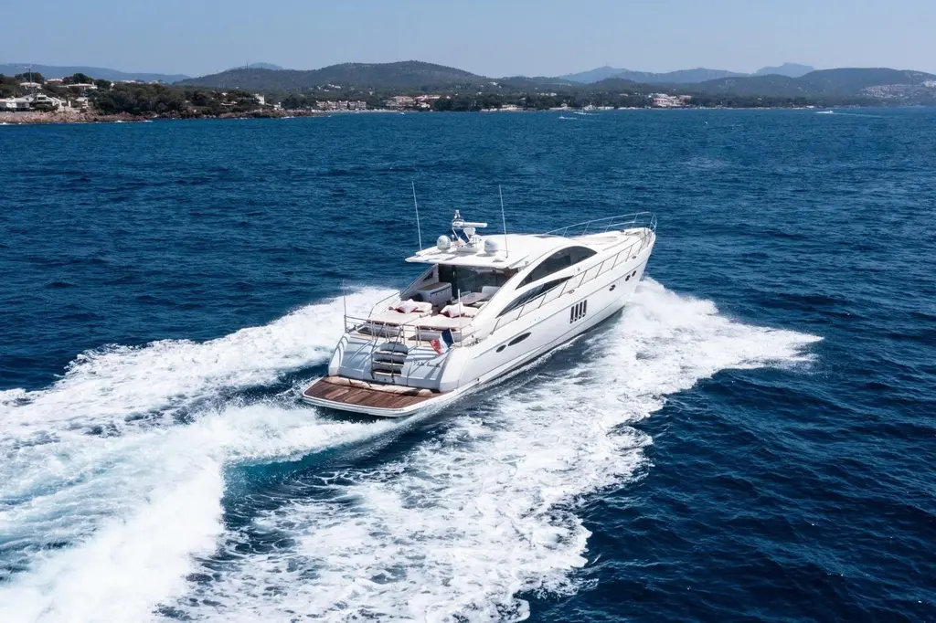 2008 Princess V70 Yacht For Sale in Antibes 2008 Princess V70 Yacht For Sale in Antibes