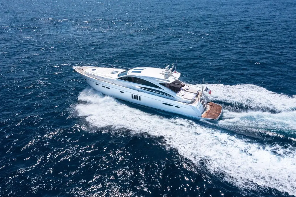 2008 Princess V70 Yacht For Sale in Antibes 2008 Princess V70 Yacht For Sale in Antibes