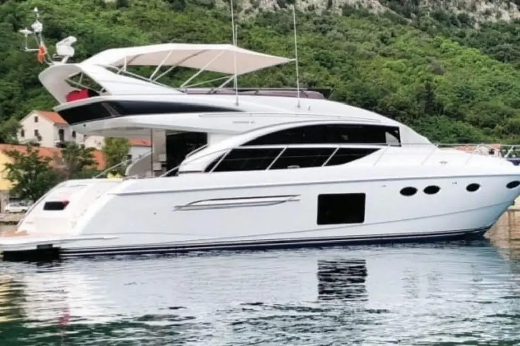 ASTRO 2017 Princess 60 Flybridge Yacht For Sale in Fethiye ASTRO 2017 Princess 60 Flybridge Yacht For Sale in Fethiye