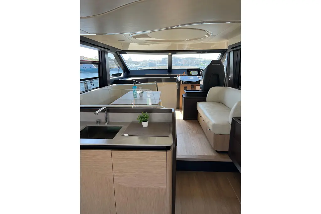 2023 Absolute Yachts 52 Fly Yacht For Sale in Pietà 2023 Absolute Yachts 52 Fly Yacht For Sale in Pietà