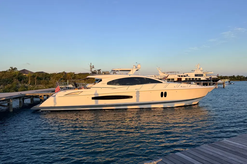  2008 Lazzara Yachts LSX 75 Yacht For Sale in Hobe Sound FL