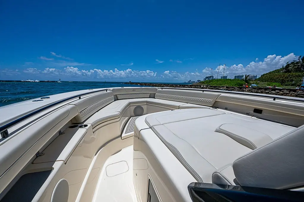 2025 Scout 425 LXF Yacht For Sale in Boca Raton FL 2025 Scout 425 LXF Yacht For Sale in Boca Raton FL
