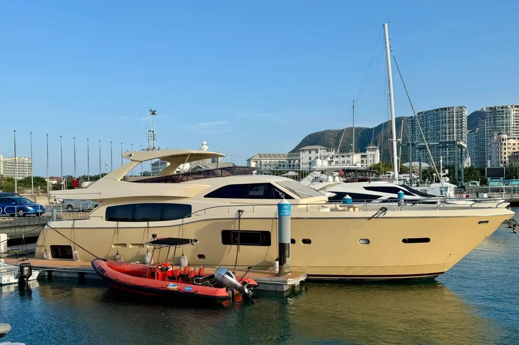 2014 Ferretti Yachts 840 Yacht For Sale in Hainan 2014 Ferretti Yachts 840 Yacht For Sale in Hainan