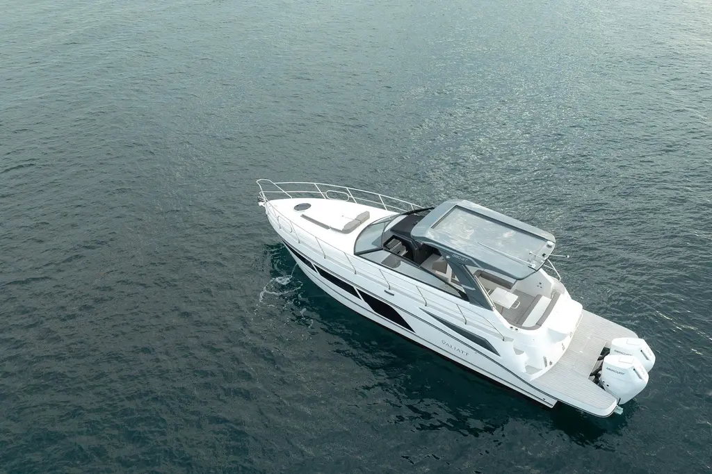 2025 380GT Yacht For Sale in Fort Lauderdale FL 2025 380GT Yacht For Sale in Fort Lauderdale FL