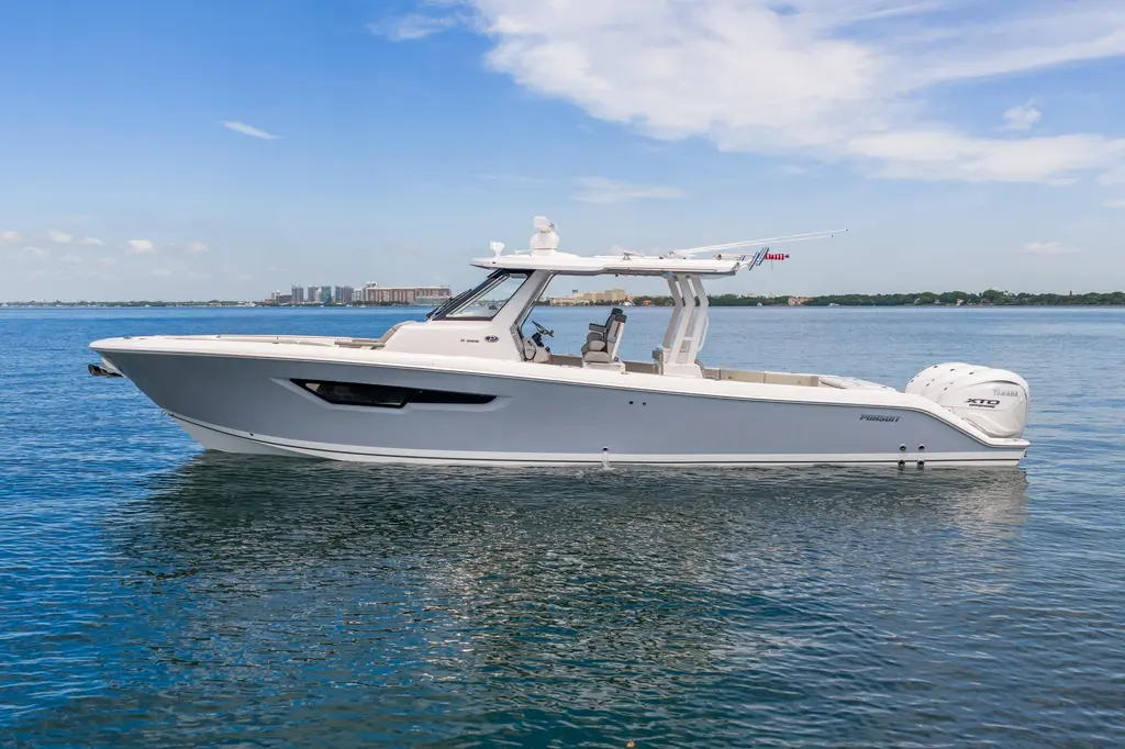 2026 Pursuit S 388 Sport Yacht For Sale in Miami FL 2026 Pursuit S 388 Sport Yacht For Sale in Miami FL