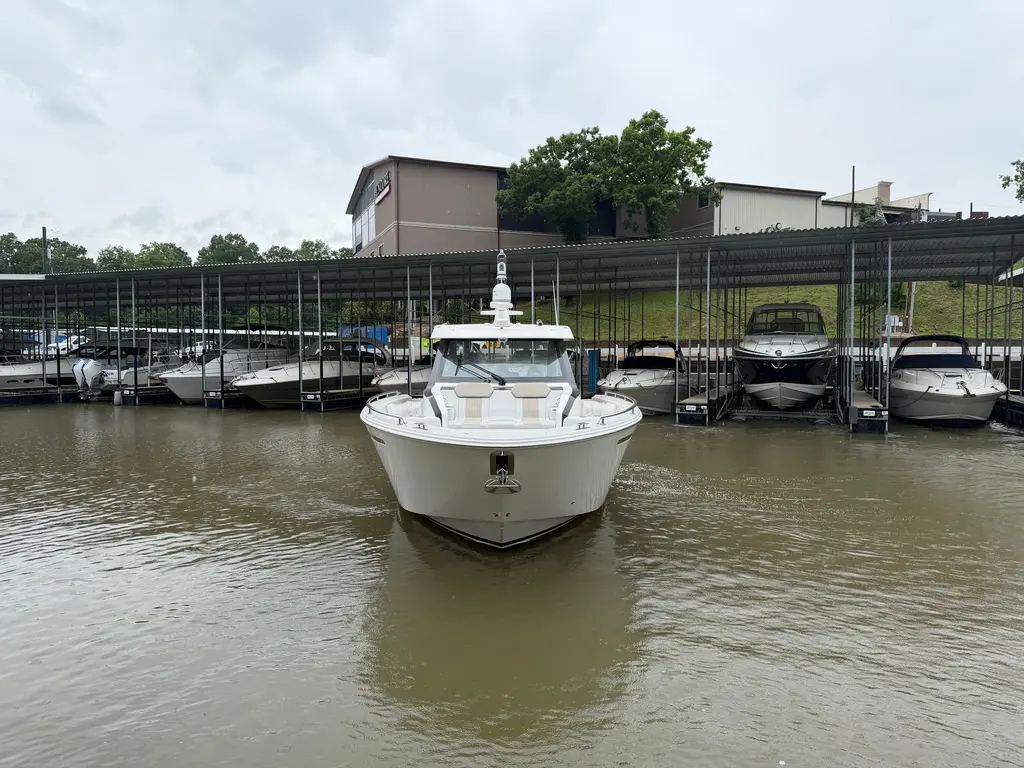 2020 Ocean Alexander 45 Divergence Yacht For Sale in Lake Ozark MO 2020 Ocean Alexander 45 Divergence Yacht For Sale in Lake Ozark MO