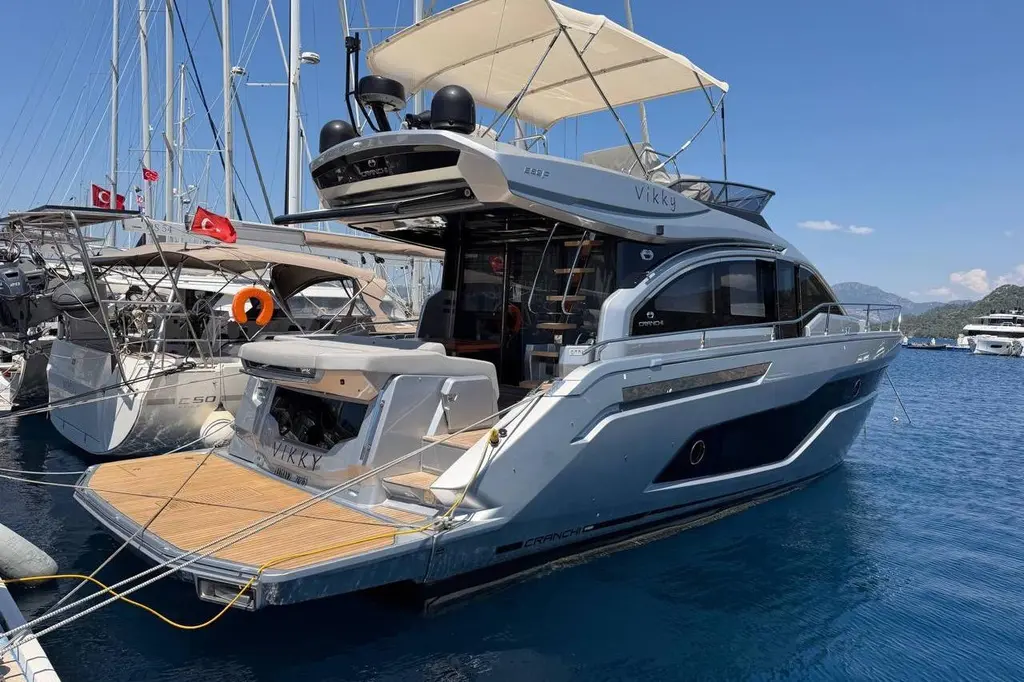 2018 Cranchi E 52 Fly Yacht For Sale in Keş 2018 Cranchi E 52 Fly Yacht For Sale in Keş