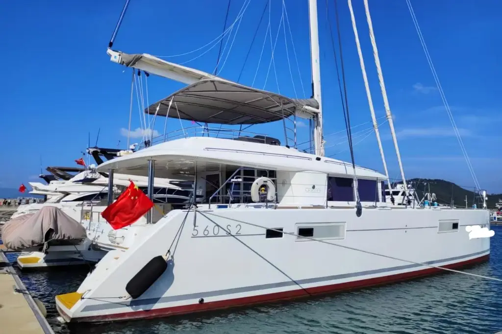 2015 Lagoon 560 S2 Yacht For Sale in Sanya 2015 Lagoon 560 S2 Yacht For Sale in Sanya