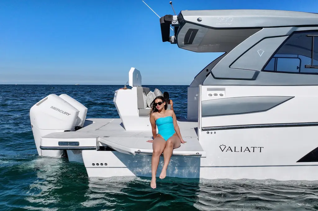 2026 380 Bowrider Yacht For Sale in Miami FL 2026 380 Bowrider Yacht For Sale in Miami FL