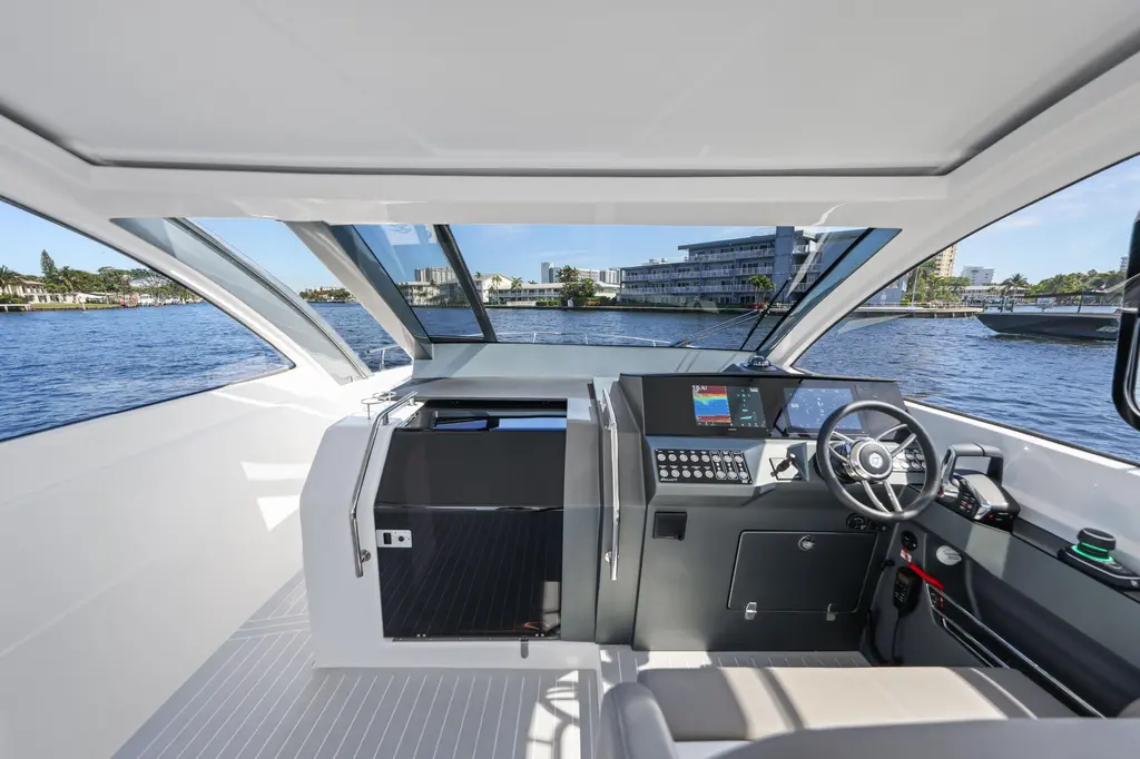 2026 380 Bowrider Yacht For Sale in Miami FL 2026 380 Bowrider Yacht For Sale in Miami FL