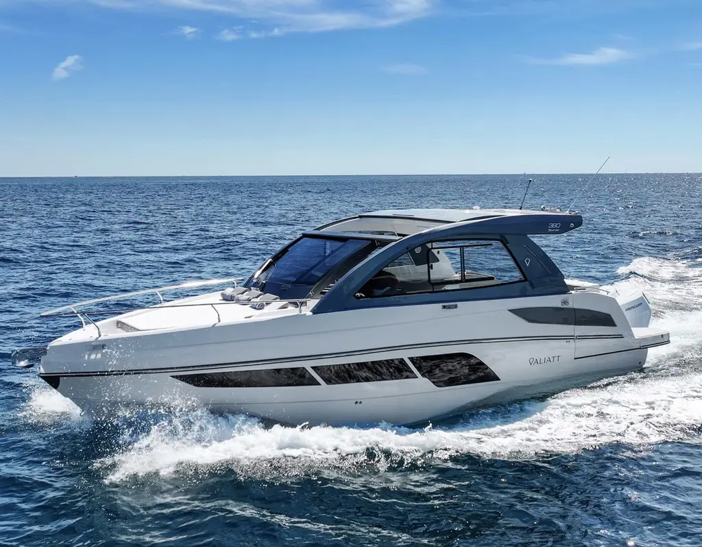 2026 380 Bowrider Yacht For Sale in Buford GA 2026 380 Bowrider Yacht For Sale in Buford GA