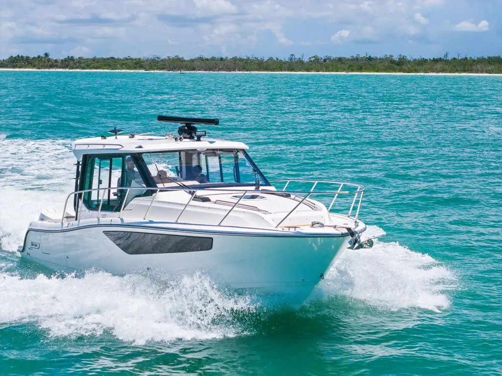 2025 Boston Whaler 365 Conquest Yacht For Sale in Naples FL 2025 Boston Whaler 365 Conquest Yacht For Sale in Naples FL