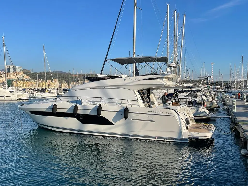 2022 Prestige 520 Yacht For Sale in Piraeus 2022 Prestige 520 Yacht For Sale in Piraeus