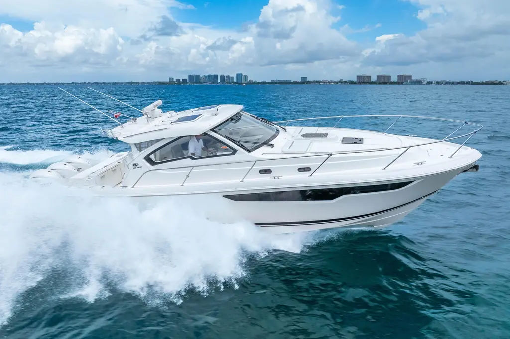 2026 Pursuit OS 405 Offshore Yacht For Sale in Miami FL 2026 Pursuit OS 405 Offshore Yacht For Sale in Miami FL