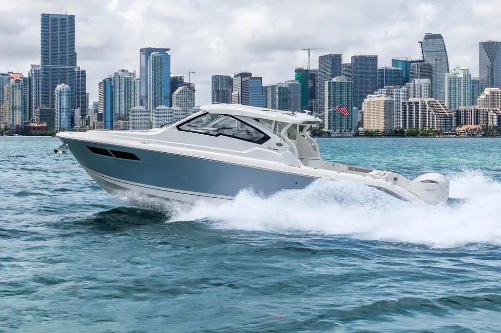 2026 Pursuit DC 365 Dual Console Yacht For Sale in Miami FL 2026 Pursuit DC 365 Dual Console Yacht For Sale in Miami FL