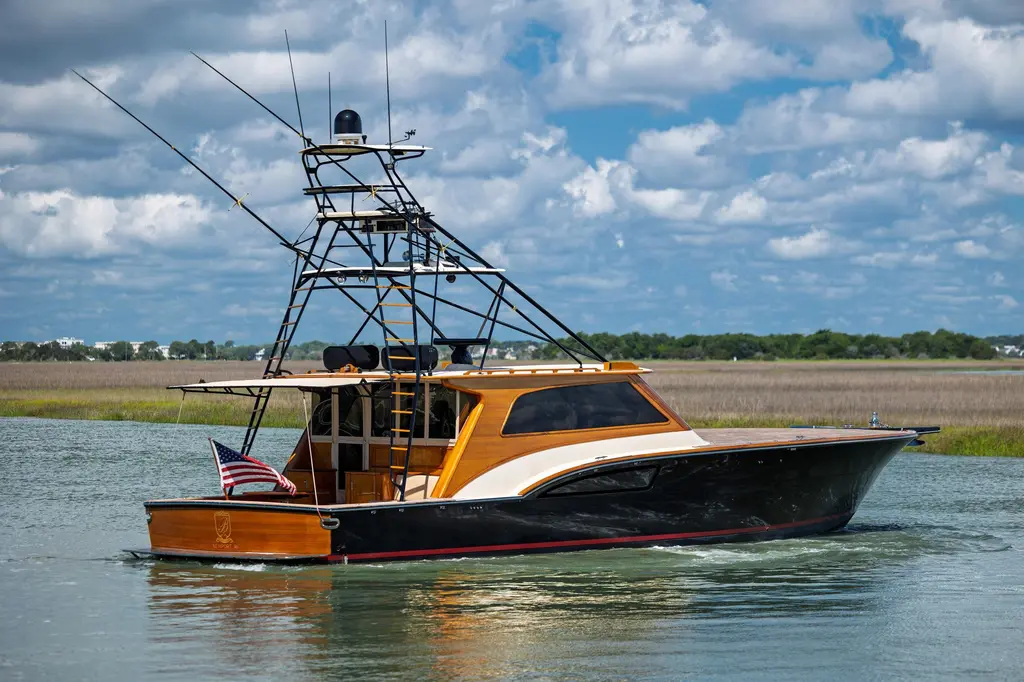 B 2003 Donzi R58 Express Yacht For Sale in Charleston SC B 2003 Donzi R58 Express Yacht For Sale in Charleston SC