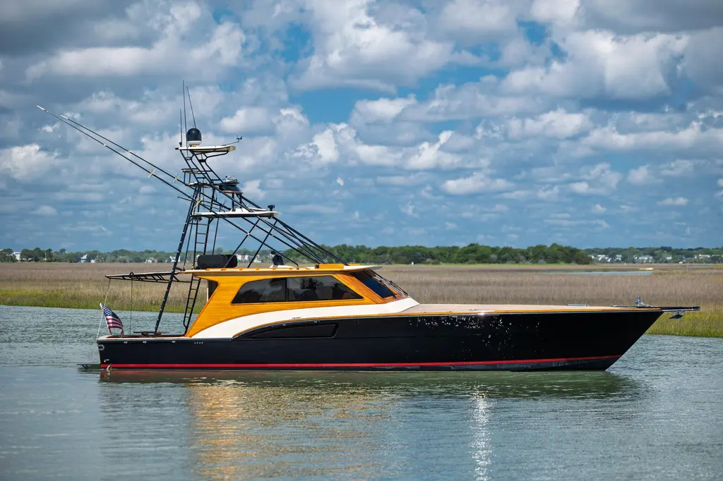 B 2003 Donzi R58 Express Yacht For Sale in Charleston SC B 2003 Donzi R58 Express Yacht For Sale in Charleston SC