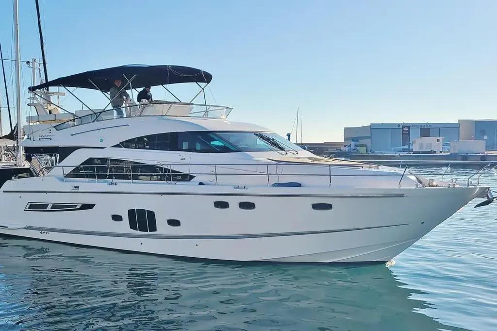 2009 Fairline Squadron 55 Yacht For Sale in Barcelona ES-B 2009 Fairline Squadron 55 Yacht For Sale in Barcelona ES-B
