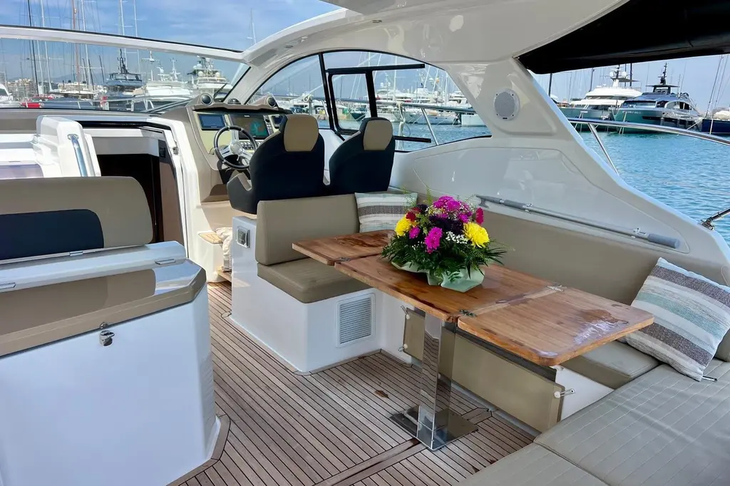  2018 Azimut Atlantis 43 Yacht For Sale in Palma 