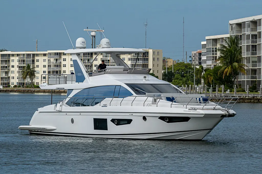LIQUID ASSET 2020 Azimut Flybridge Yacht For Sale in Fort Lauderdale FL LIQUID ASSET 2020 Azimut Flybridge Yacht For Sale in Fort Lauderdale FL