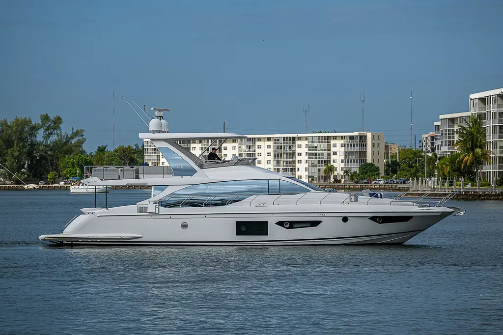 LIQUID ASSET 2020 Azimut Flybridge Yacht For Sale in Fort Lauderdale FL LIQUID ASSET 2020 Azimut Flybridge Yacht For Sale in Fort Lauderdale FL