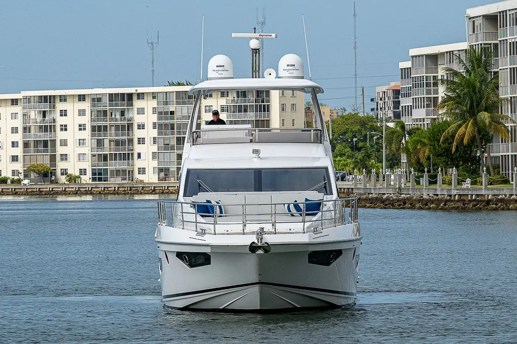 LIQUID ASSET 2020 Azimut Flybridge Yacht For Sale in Fort Lauderdale FL LIQUID ASSET 2020 Azimut Flybridge Yacht For Sale in Fort Lauderdale FL