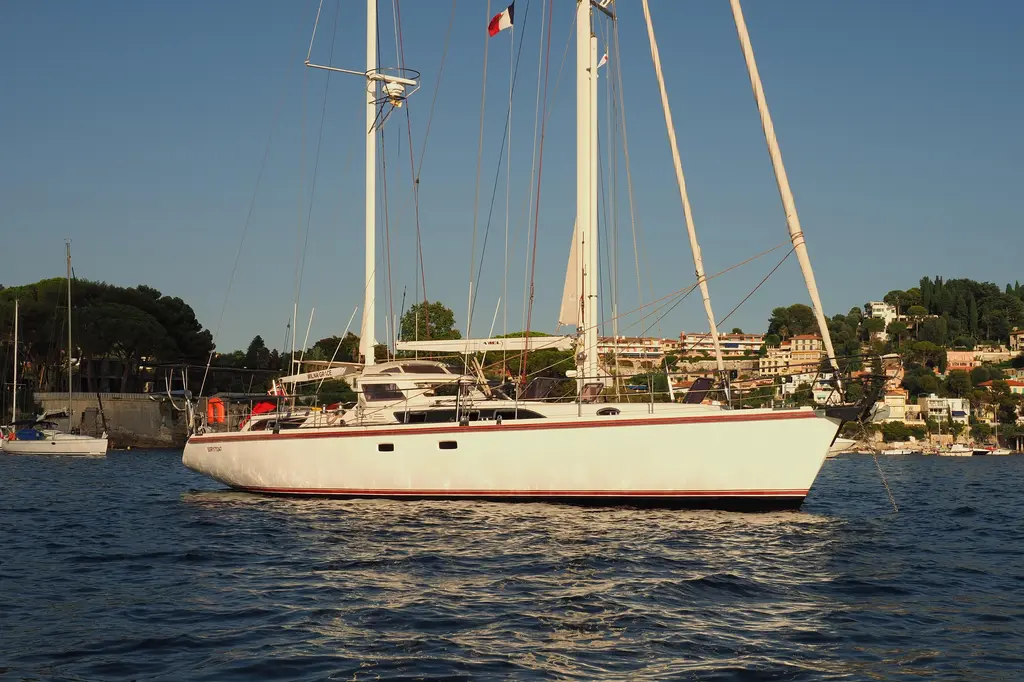  2007 Amel 54 Yacht For Sale in Toulon 83