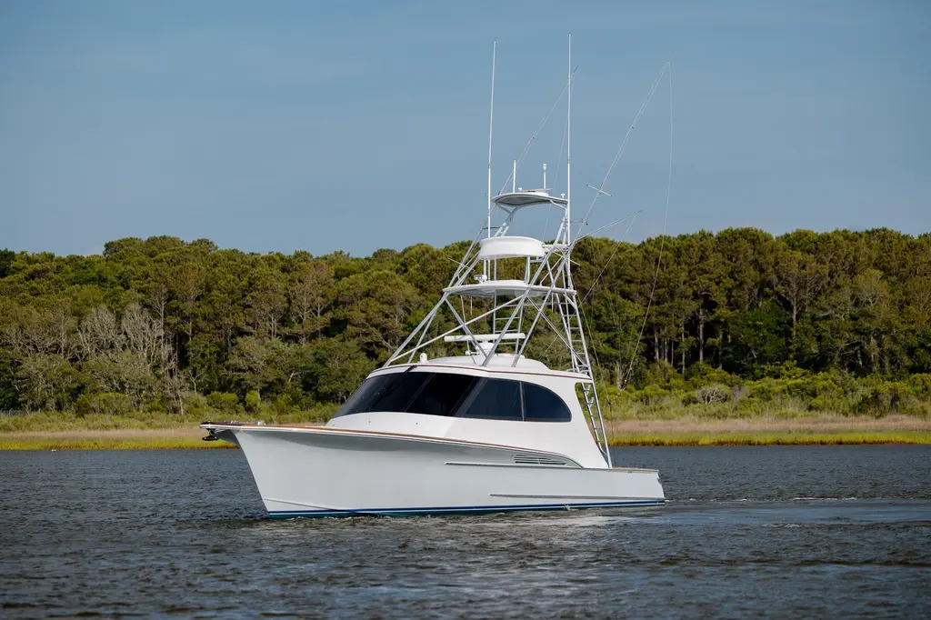 ROBIN HOOD 2015 Jarrett Bay Hardtop Express Sportfish Yacht For Sale in Beaufort NC ROBIN HOOD 2015 Jarrett Bay Hardtop Express Sportfish Yacht For Sale in Beaufort NC